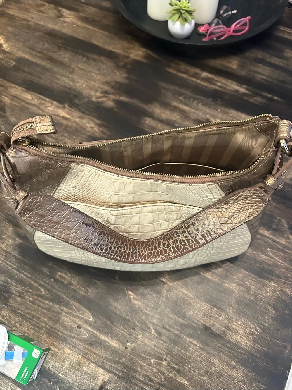 🤍Brahmin Amira Hobo Shoulder Bag Leather Croc Embossed Champagne Koubba